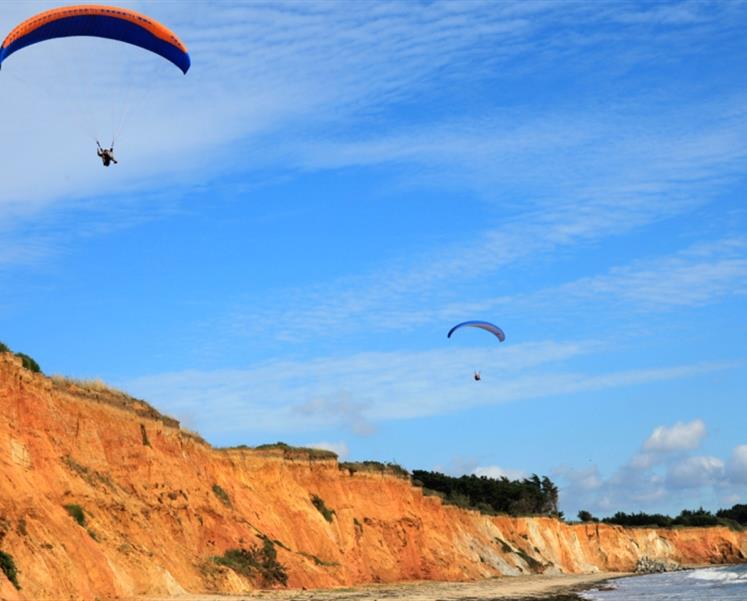Parapente mine d or camping bretagne - RESIDENCE LES ILES PENESTIN