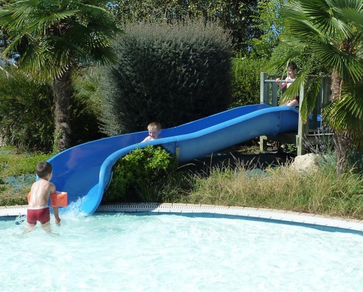 Toboggan pataugeoire camping bretagne sud - RESIDENCE LES ILES PENESTIN