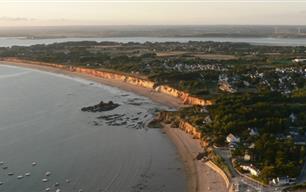 Une côte de 18 kms - RESIDENCE LES ILES PENESTIN