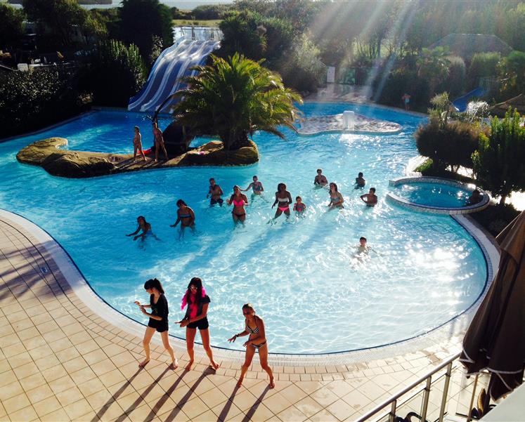 camping des iles penestin piscine chauffee bord de mer  - RESIDENCE LES ILES PENESTIN