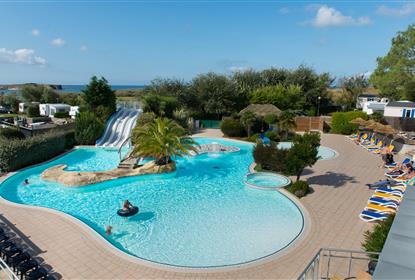 piscine chauffée camping bretagne sud penestin - RESIDENCE LES ILES PENESTIN